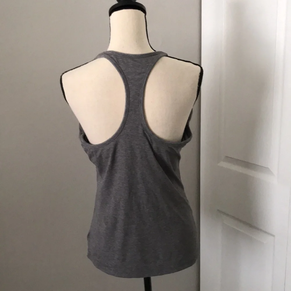 GAP/ AMERICAN EAGLE Women Bundle Of Three Tops | L
